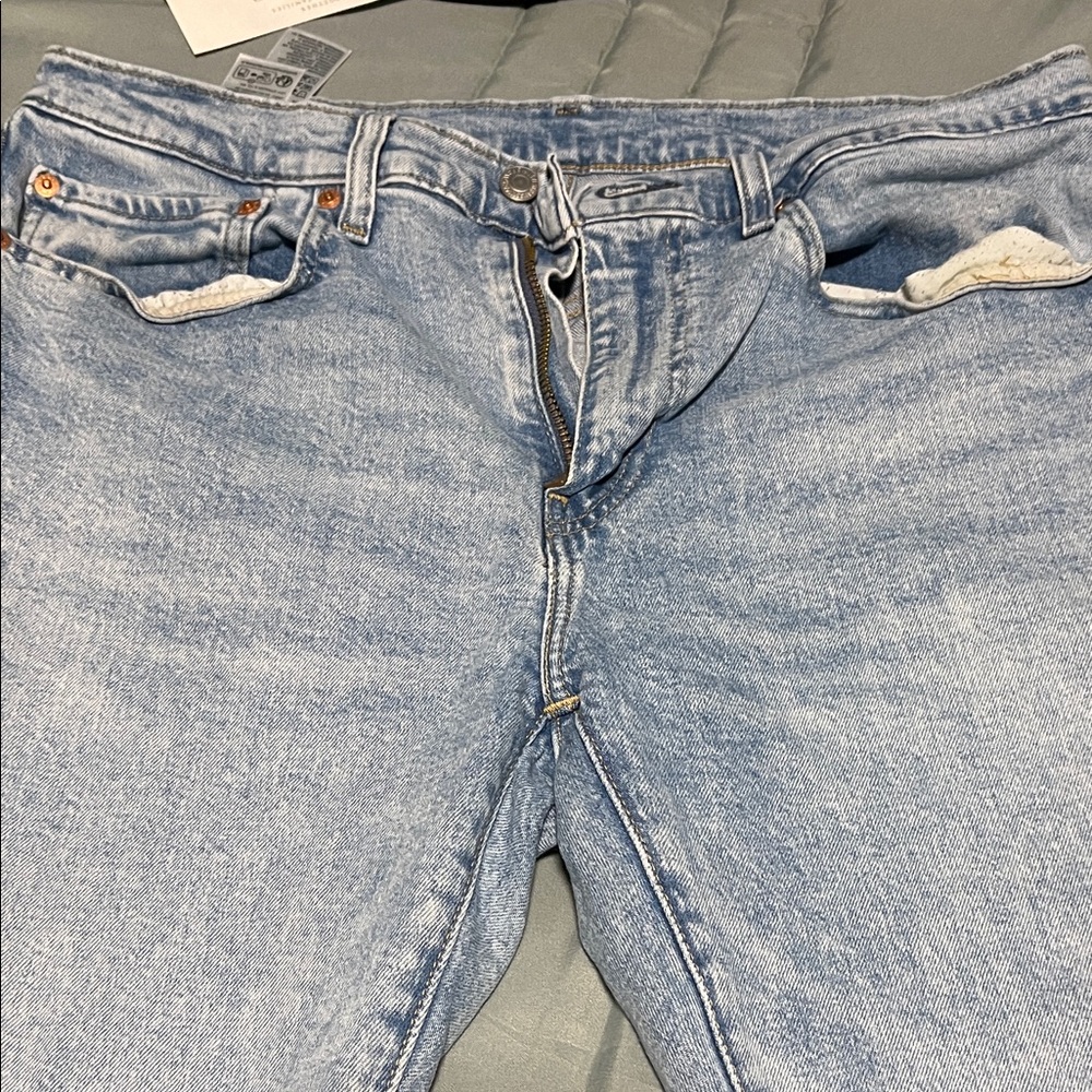 Levi's Men's Light Blue Straight Jeans - Classic Five-Pocket